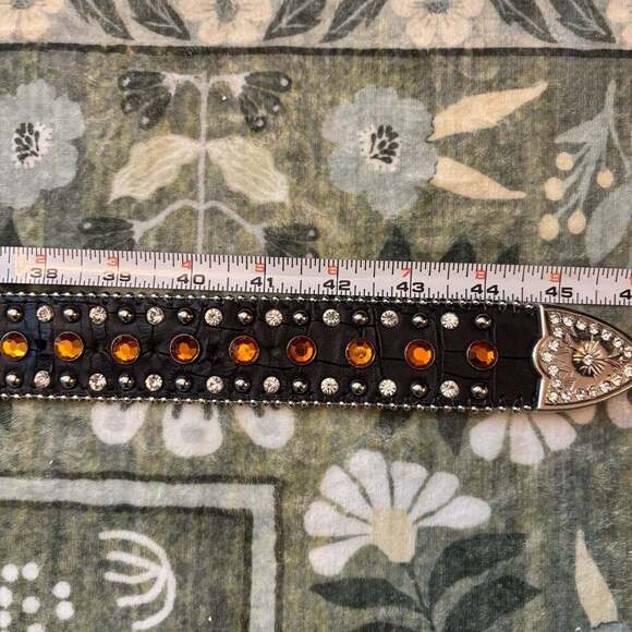 Blazin Roxx Women\'s Black Leather Western Belt with Amber Stones and Rhinestones